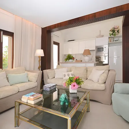 度假居 Hibiscus *